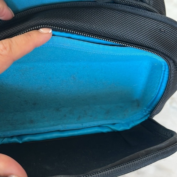 THULE SWEDEN Accent Backpack 23L Black UNISEX Backpack - Picture 14 of 16